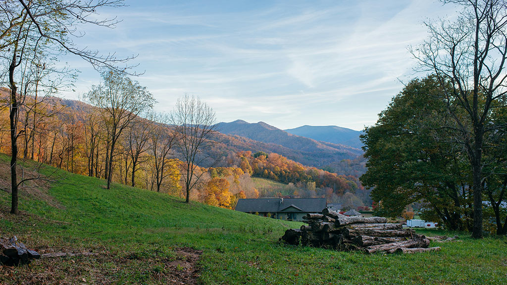 Make the Outdoors Your Business Rocky Fork helps you find scenic, income-producing businesses that offer both adventure and opportunity. Piedmont