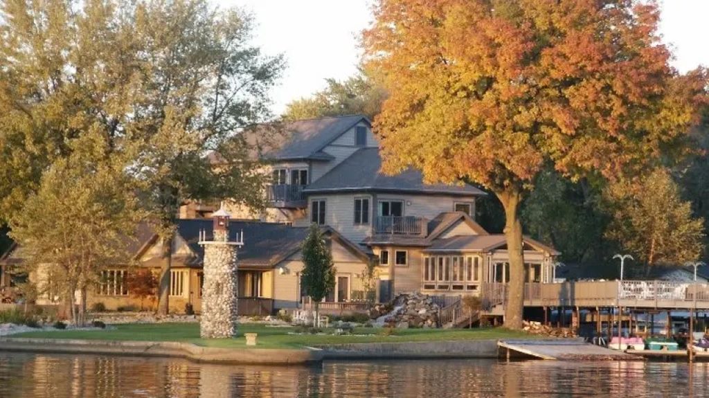 Make the Outdoors Your Business Rocky Fork helps you find scenic, income-producing businesses that offer both adventure and opportunity. Lighthouse Main