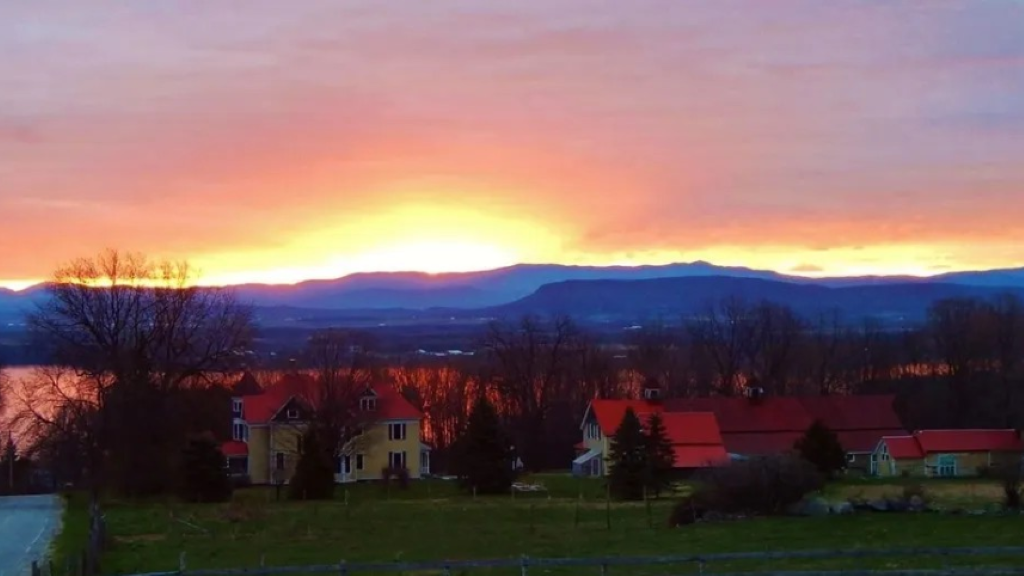 Make the Outdoors Your Business Rocky Fork helps you find scenic, income-producing businesses that offer both adventure and opportunity. Edgemont Main 2